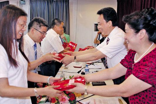 集團(tuán)召開上半年度經(jīng)濟(jì)工作大會(huì)